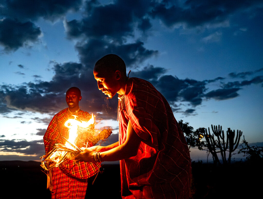 Cérémonie du feu au Maji Moto Eco camp